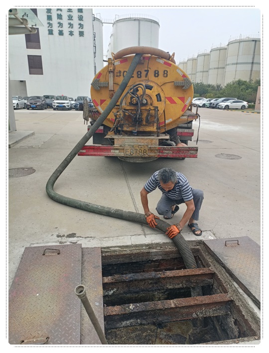 市中隔油池清掏